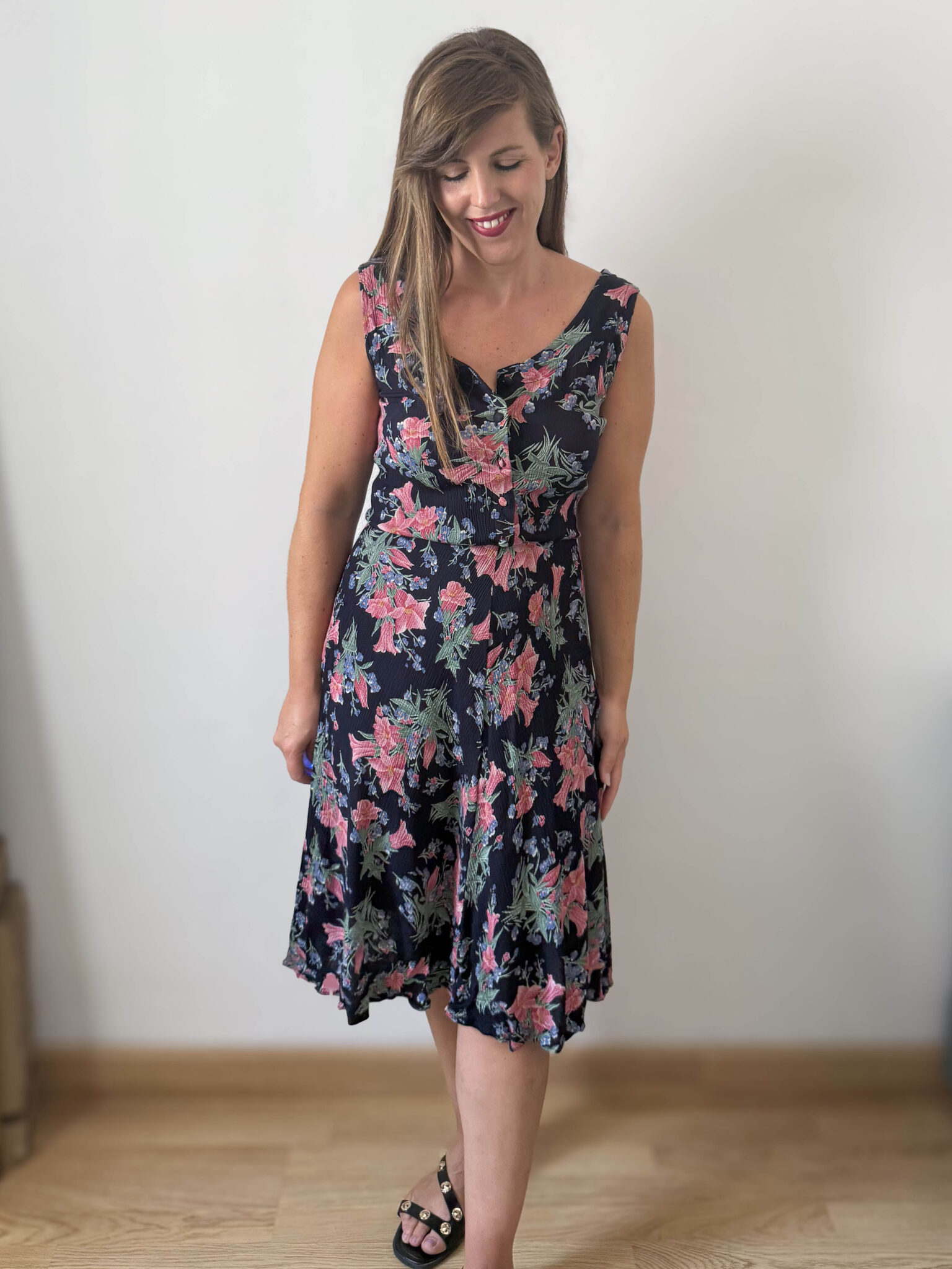 Imagen de Vestido floral con tejido plisado (6)
