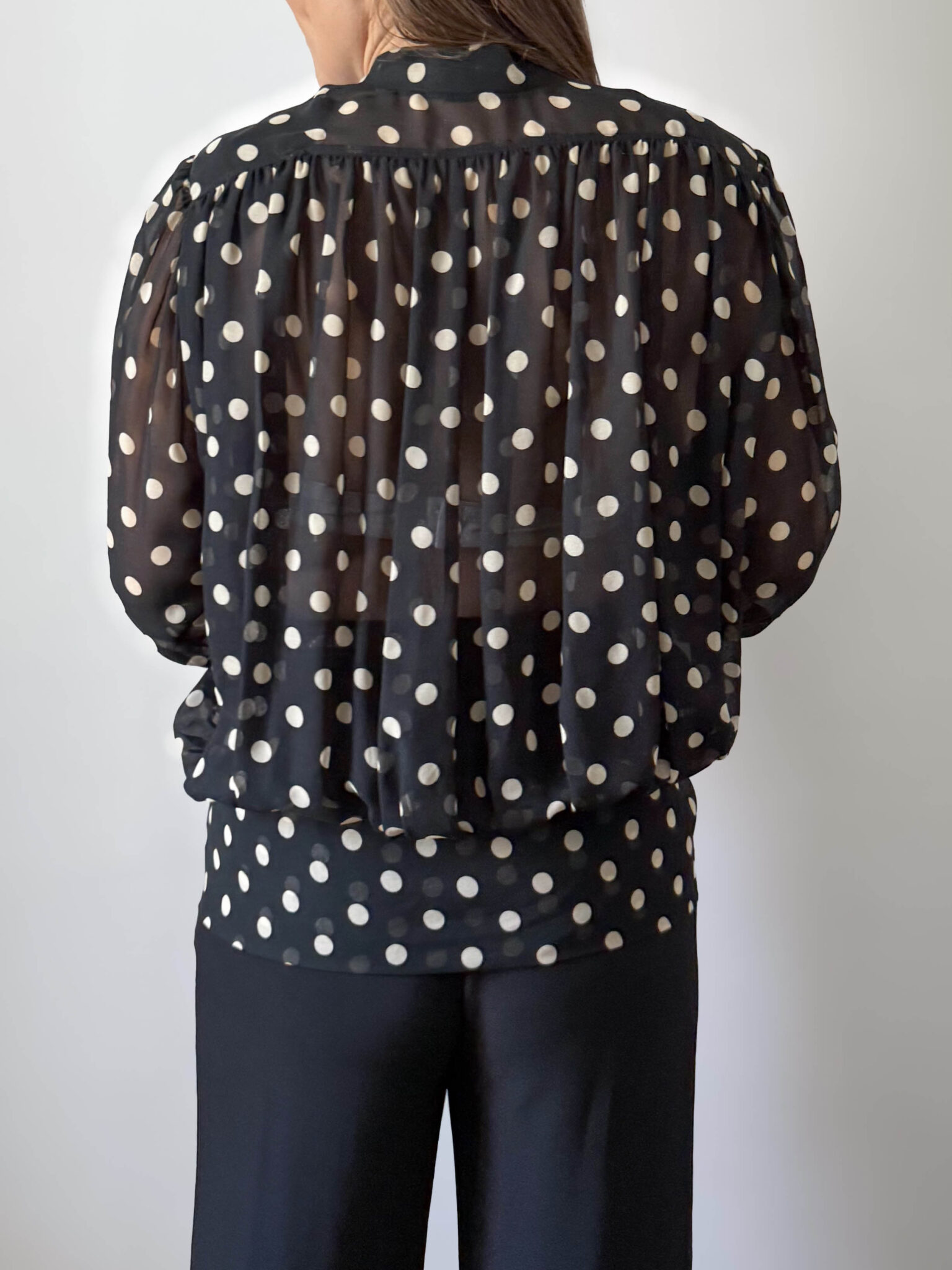 Imagen de Blusa con estampado lunares años70 (15)