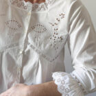 Imagen de Blusa romántica con bordados (7)