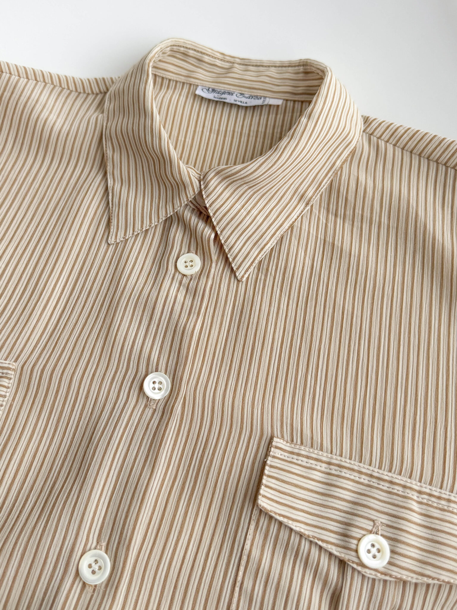 Imagen de Camisa rayas boutique madrileña (1)