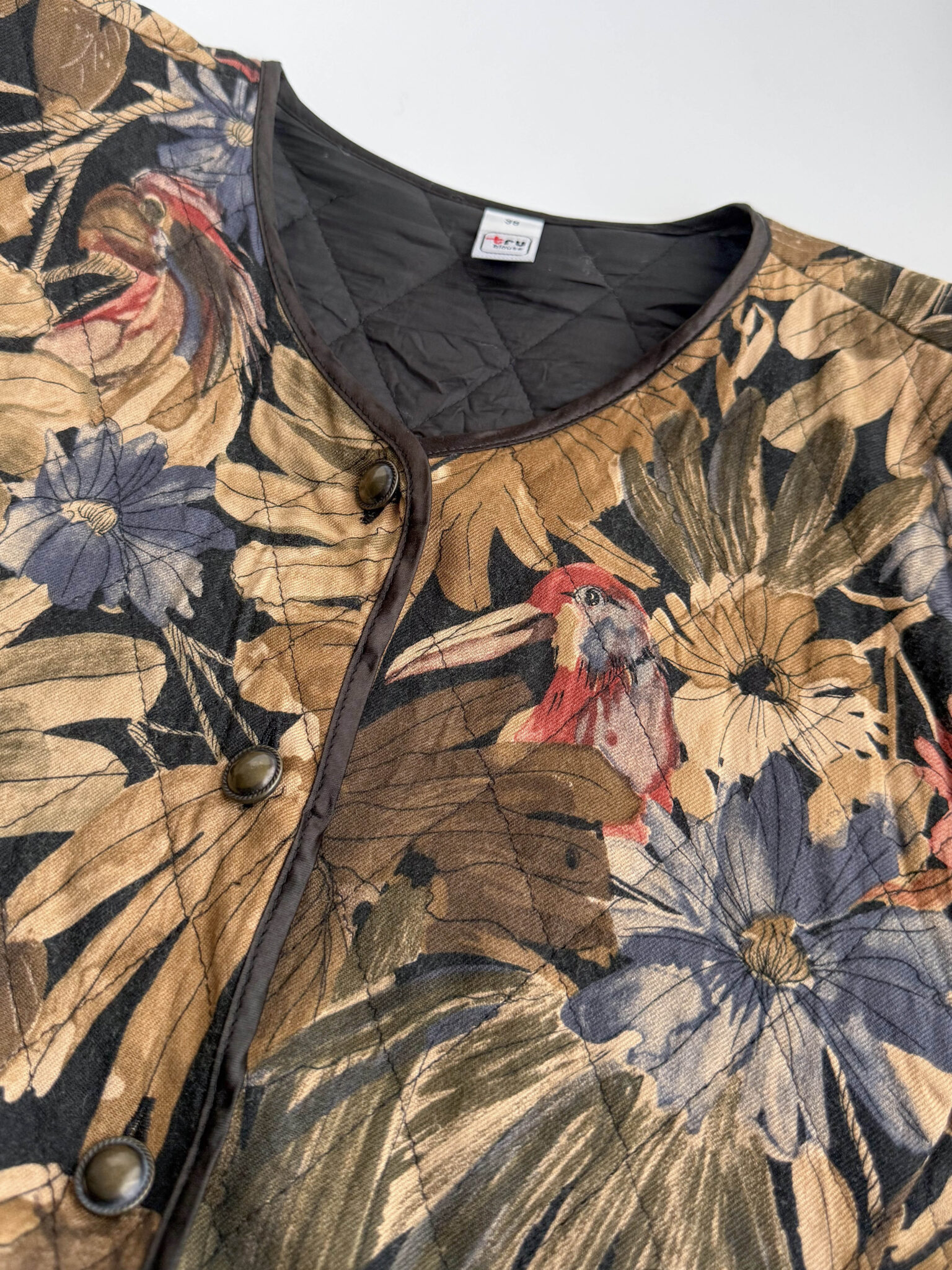 Imagen de Chaqueta acolchada estampado botánico (1)