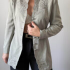 Imagen de Chaqueta gris acea bordada (1)