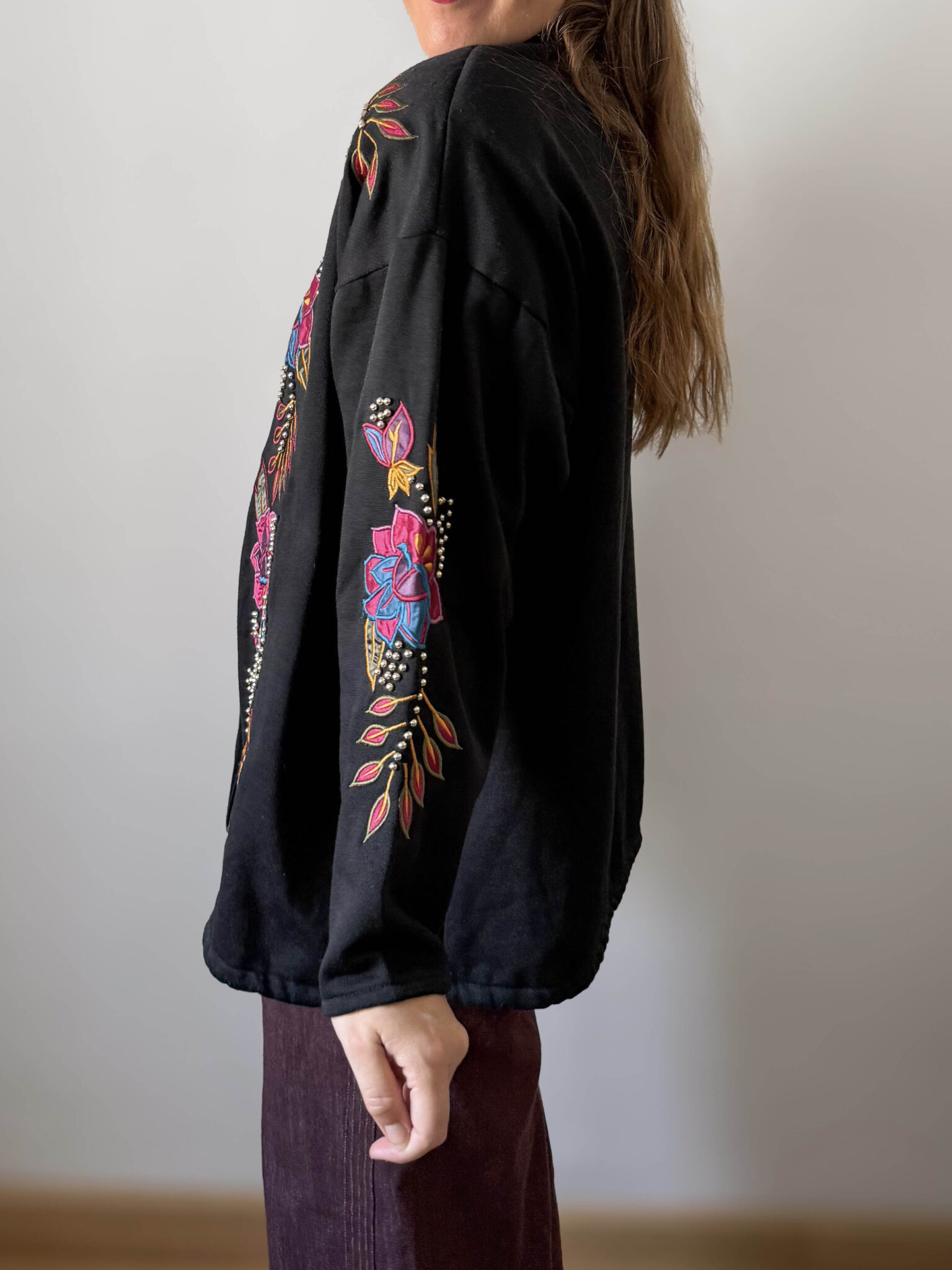 Imagen de Sudadera bordada y2k (4)